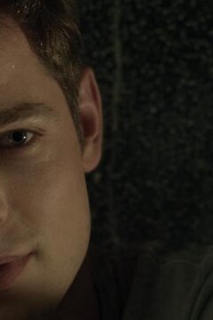 Не оставляй меня (2018)