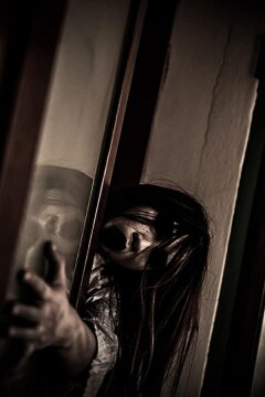 Красный кошмар (2021)